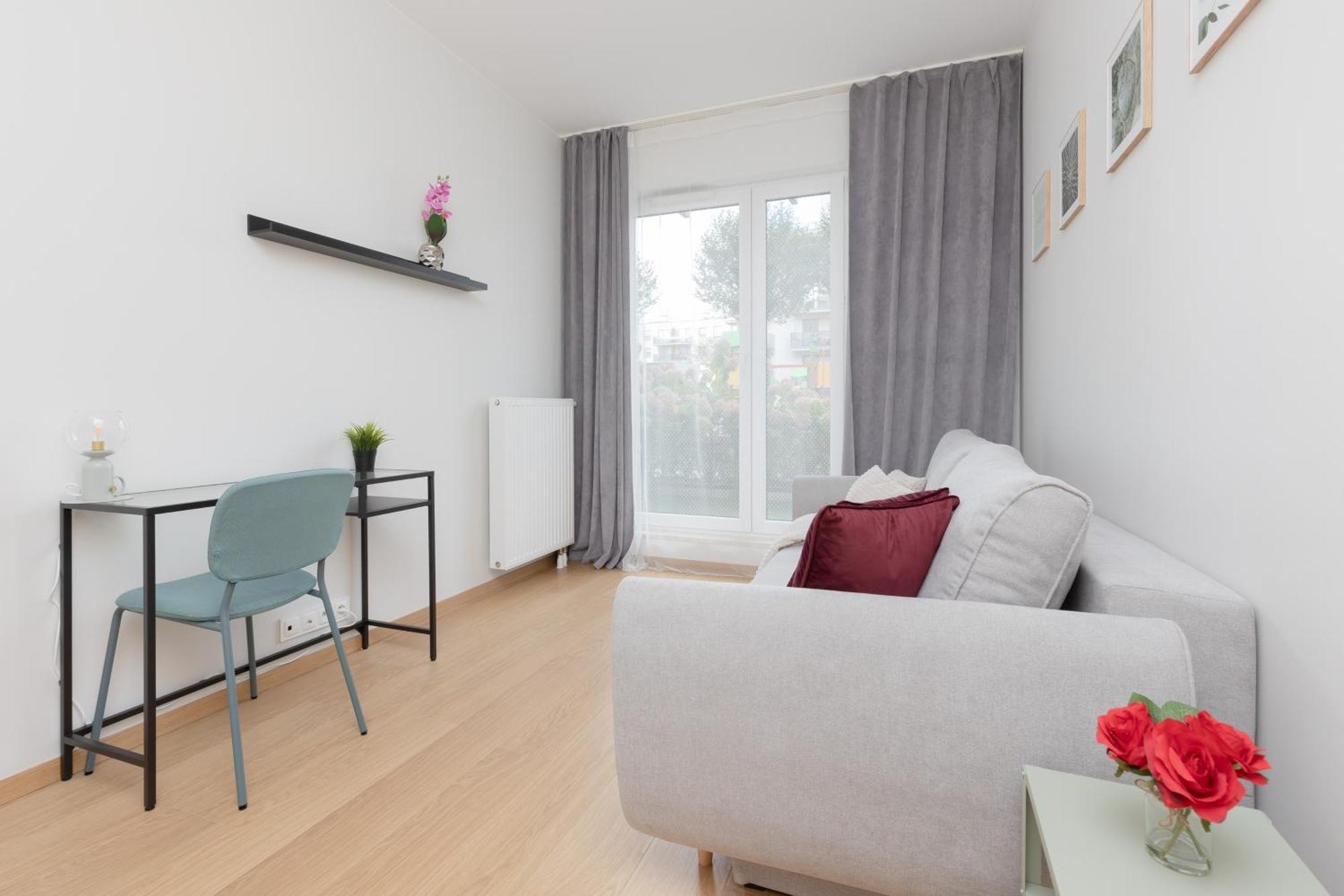 Metro Kondratowicza With Parking By Renters Apartament Warszawa